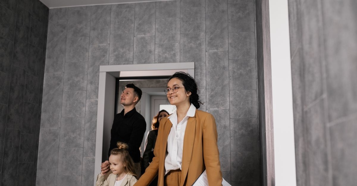 Kaucja przy wynajmie mieszkania: ile powinna wynosić, kiedy ją odzyskasz i na co uważać?