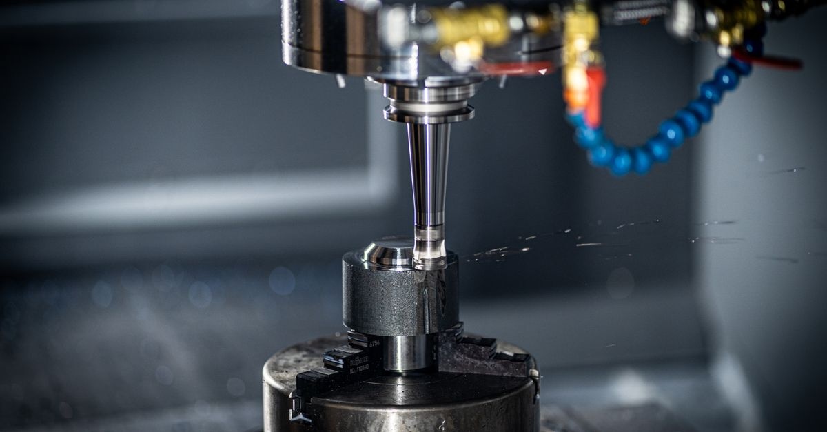 Rewolucja w obróbce metalu: technologie, które zmieniają przemysł na Twoich oczach