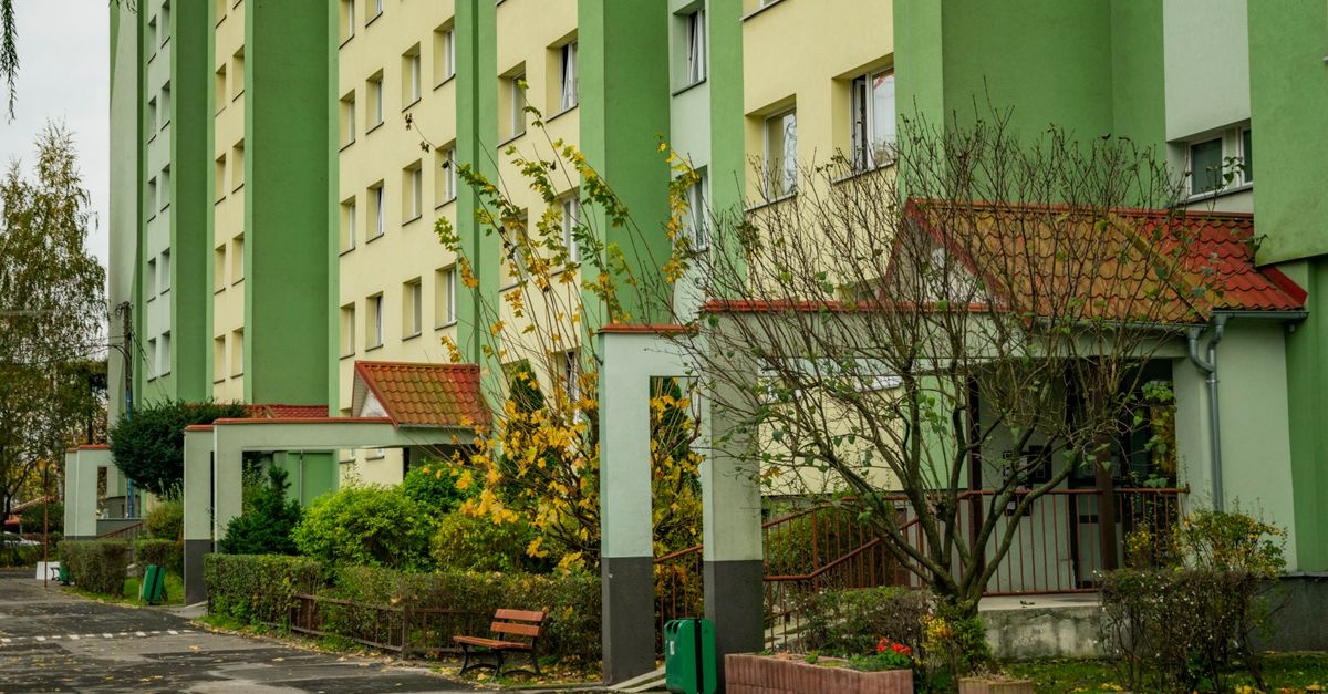 Jak zadbać o części wspólne, by służyły latami? Praktyczny przewodnik po konserwacji i utrzymaniu budynku